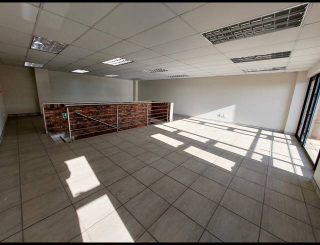 326M² WAREHOUSE TO LET IN CLAYVILLE